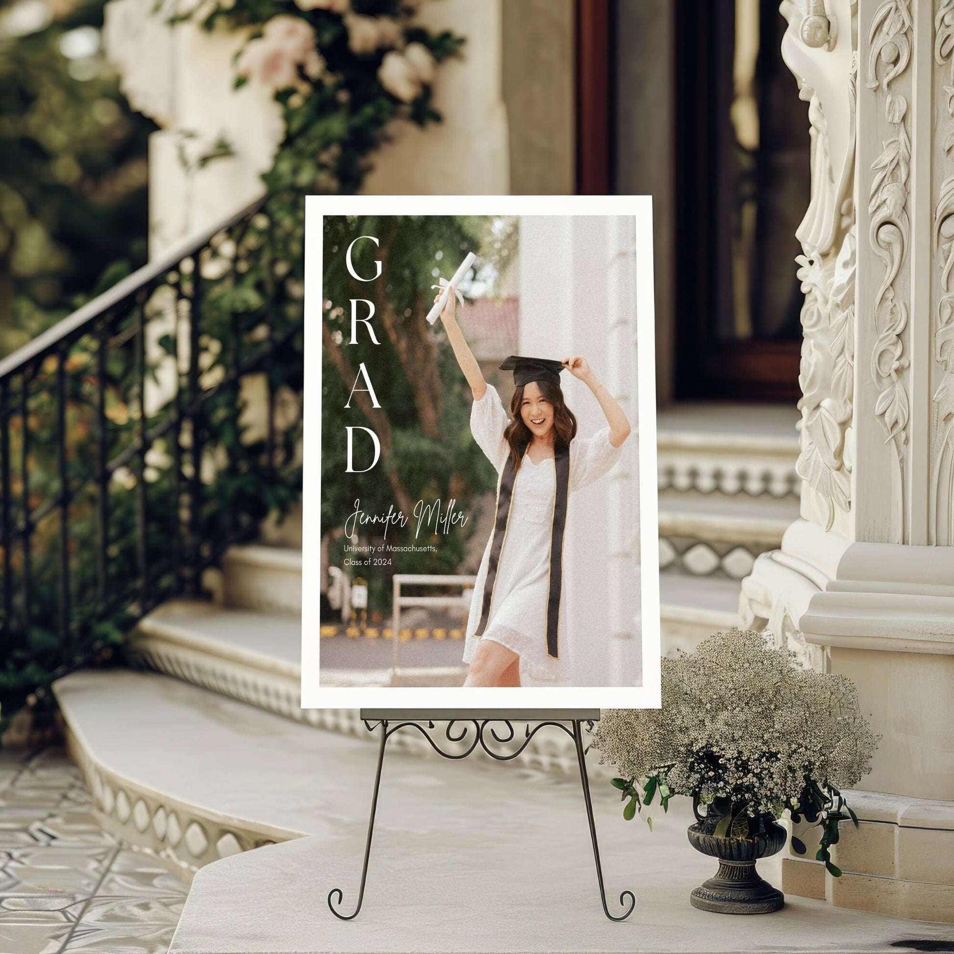 Personalized Graduation Decor